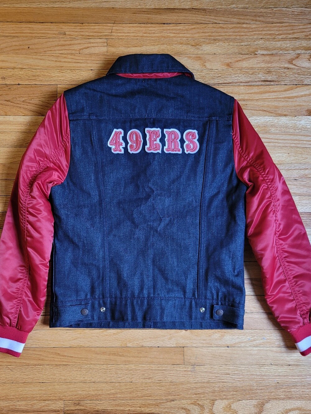 NWT Levi’s x San Francisco 49ers Denim Varsity Trucker Jacket Small Red Blue